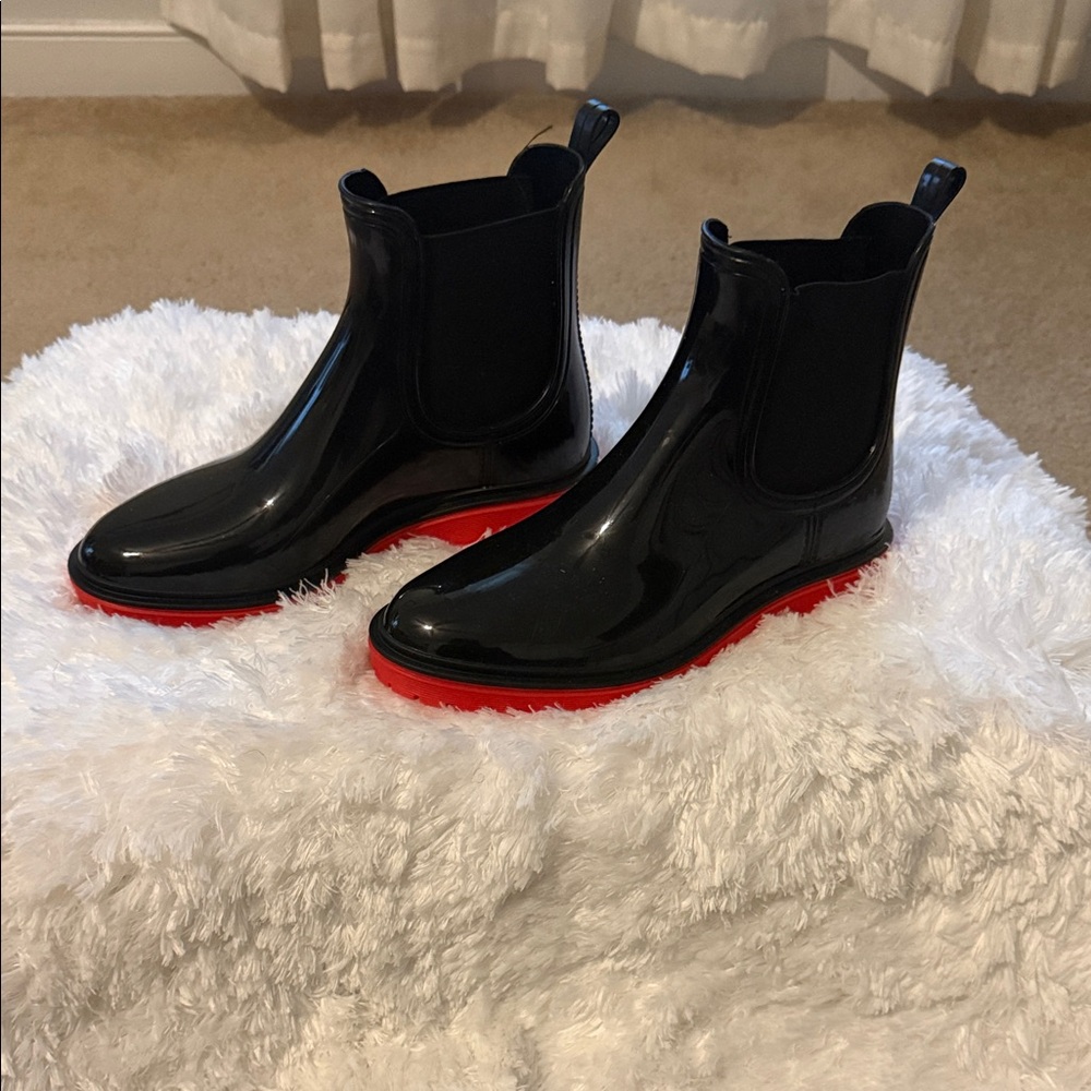 Black and Red Ankle Rain Boots